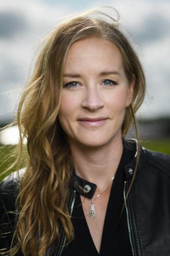 Stina Jackson � Stefan Tell