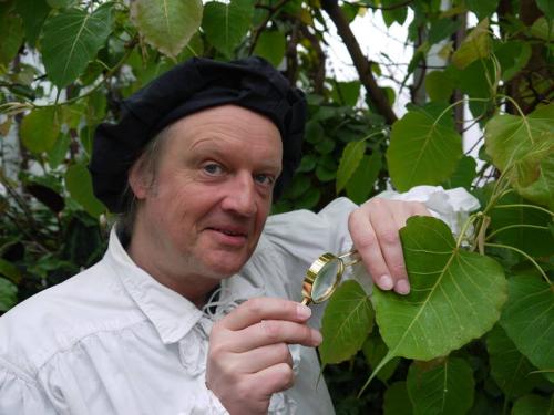 Carl von Linn� (Rainer K�nnecke) �  Naturetainment