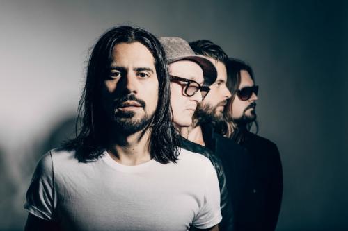 Hong Faux � Cl�ment Morin