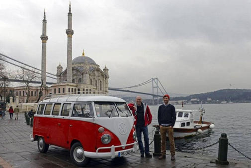 Istanbul - Nordkap � Die gro�e Bulli-Tour � Peter Gebhard / HAZ