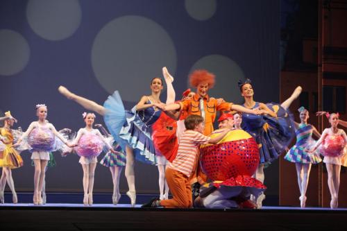 Karlsson vom Dach � Andris Tone