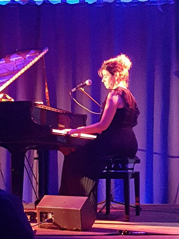 Hanmari Spiegel l� Wolfgang Sander