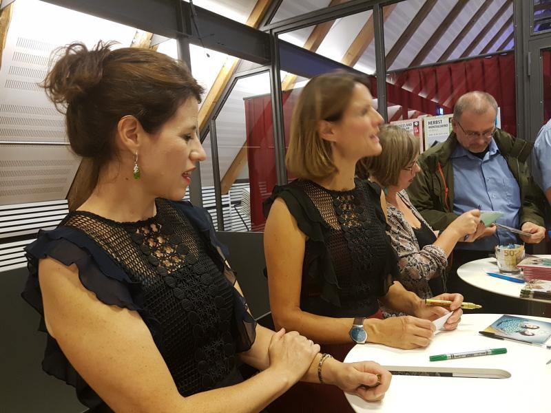 Hanmari Spiegel, Aino L�wenmark l� Wolfgang Sander