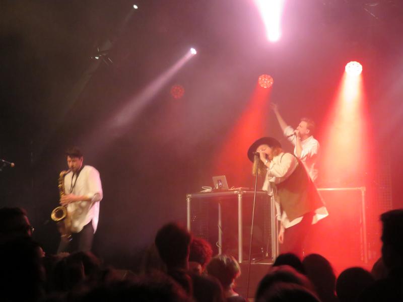 Movits! - Jocke 'OneTake' Nilsson, M�rdar-Anders Rensfeldt, Johan Jivin' Rensfeldt � Wolfgang Sander