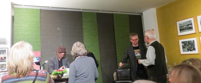 H�kan Axlander Sundquist, Jerker Eriksson beim Signieren in der Pause � Wolfgang Sander