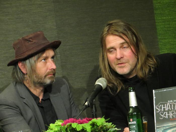 H�kan Axlander Sund, Jerker Eriksson � Wolfgang Sander