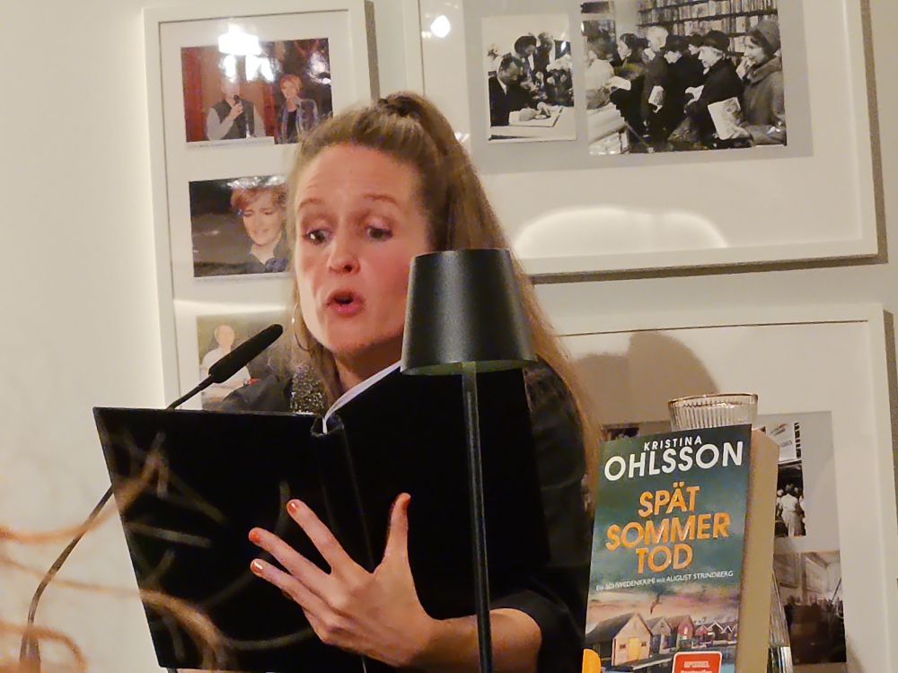 Bei Julia Nachtmann wird die Lesung fast zu einem H�rspiel. � Wolfgang Sander