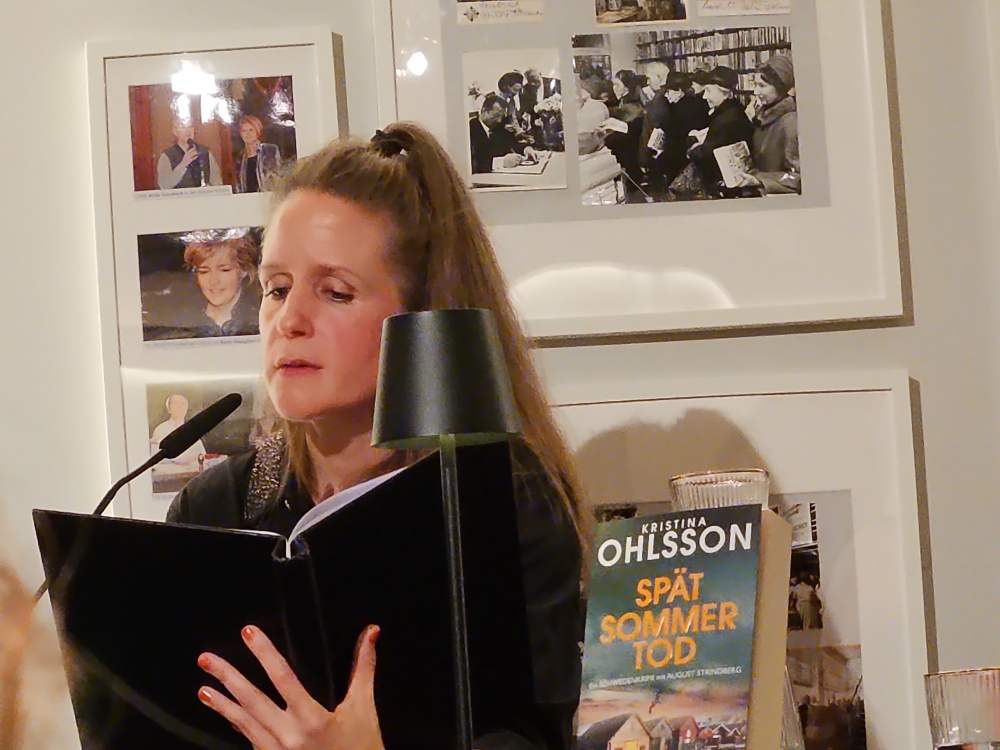 Bei Julia Nachtmann wird die Lesung fast zu einem H�rspiel � Wolfgang Sander