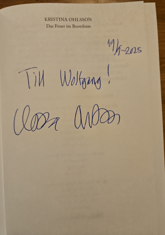 B�cher gab es gen�gend, es wurden aber auch mitgebrachte signiert � Wolfgang Sander