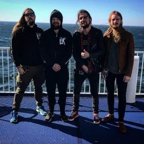 LIK � www.facebook.com/LIKofficial