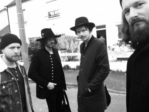 Mayflower Madame � www.facebook.com/mayflowermadame