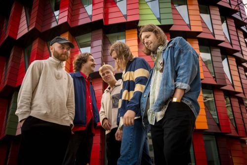 Two Year Vacation � www.twoyearvacationband.com