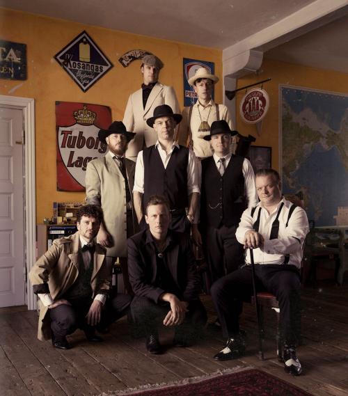 Thorbj�rn Risager & The Black Tornardo � www.risager.info