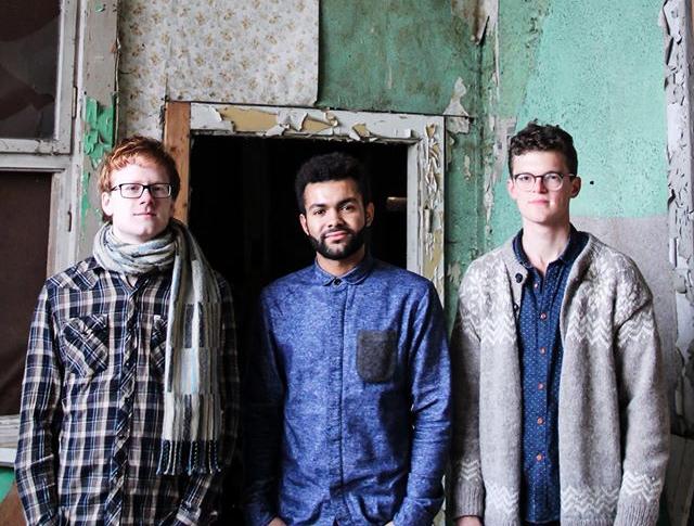 HOLON Trio � povelwidestrand.wix.com/holontrio