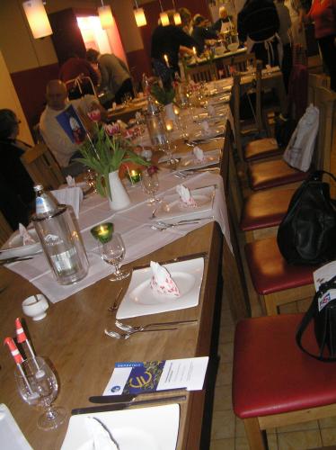 Gro�e und kleine "Dannebrogs" schm�ckten den Raum