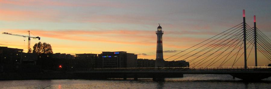 Universit�tsbron im Hafen von Malm� � 2010 Wolfgang Sander